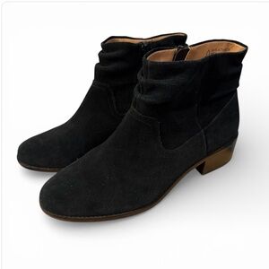 Vionic Kanela Ankle Boots 10 Black Suede Weather Resistant Comfort Orthotic Zip